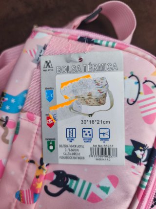 Nevera portátil gatos