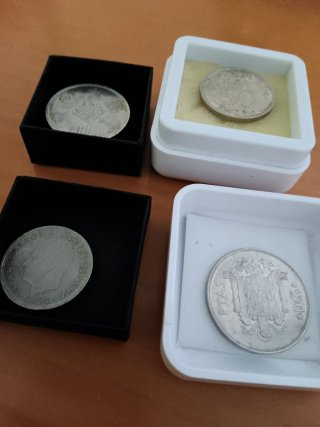 Colección de 4 monedas antiguas