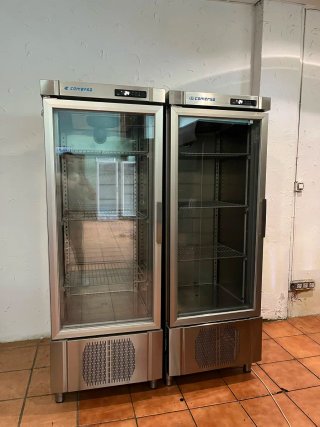 Nevera expositora Comersa 1 puerta 650 cada una