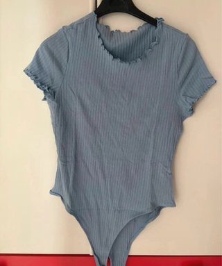 Body azzurro con volant