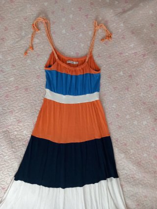 Vestido largo Bershka de tirantes talla XS S 34 36