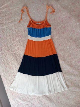 Vestido largo Bershka de tirantes talla XS S 34 36
