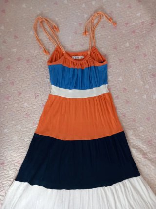 Vestido largo Bershka de tirantes talla XS S 34 36
