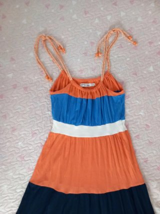 Vestido largo Bershka de tirantes talla XS S 34 36