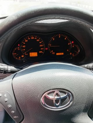 Toyota Avensis 2004