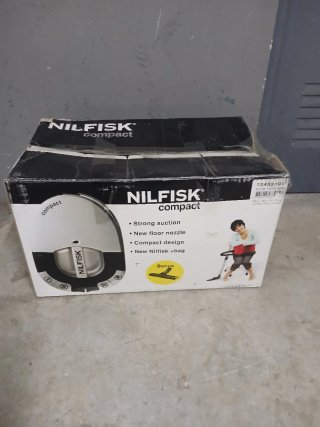 Aspiradora Nilfisk Compact C215