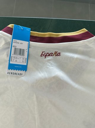Segunda equipación España