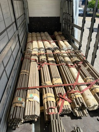 Barras de acero estirado y torneado