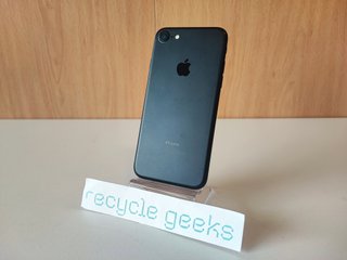 iPhone 7 32GB Preto MN8X2QL/A A1778