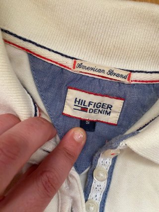 Polo Tommy Hilfiger Rayas  Talla S y otro negro