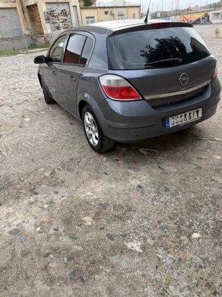 Opel Astra H 1.6 16V Gasoil