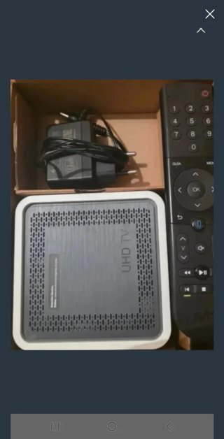 UHD TV con mando