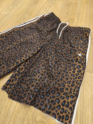 Jorts Adidas Leopard
