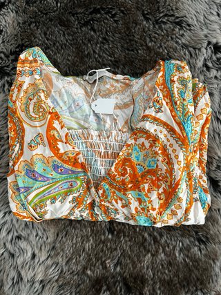 Vestido paisley naranja y turquesa