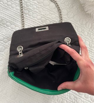 Bolso verde acolchado Stradivarius
