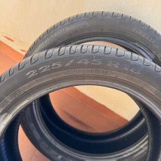 Neumáticos 225/45 R18