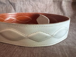 Cintura bianca con fibbia dorata pelle vintage
