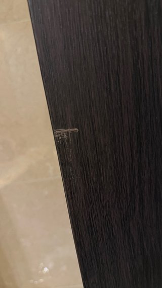 Cajonera de madera oscura / negra