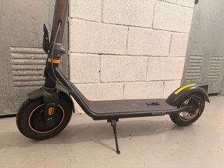 Patinete Eléctrico Cecotec Bongo