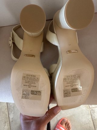 Sandalias Guess Beige Tacón Plataforma