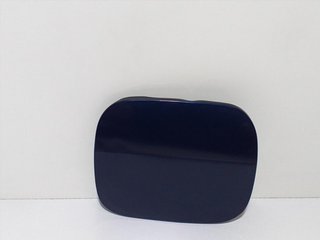 TAPA EXTERIOR COMBUSTIBLE 3ZZFE 63220