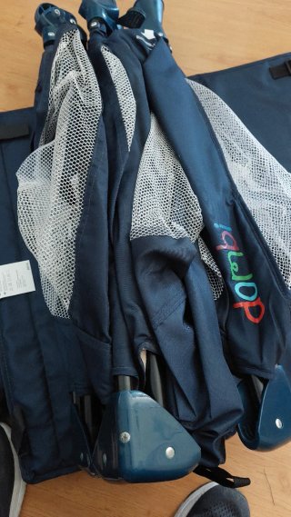 Cuna de viaje plegable
