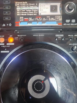 2 Pioneer CDJ-2000