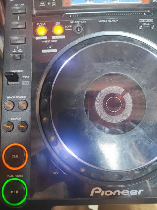 2 Pioneer CDJ-2000