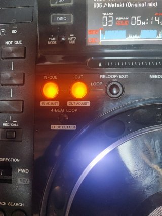 2 Pioneer CDJ-2000