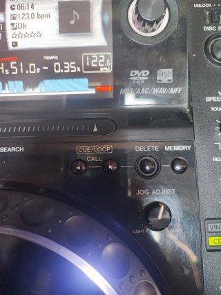 2 Pioneer CDJ-2000