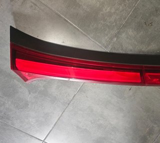 Luz Trasera de Freno Mitsubishi Eclipse Cross  5817A281 MIN51161 GARANTIA