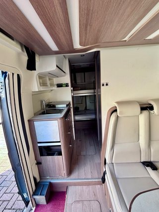Dreamer Family Van 2021