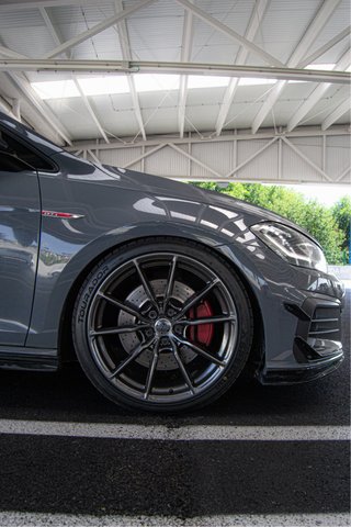 VW GOLF TCR 400