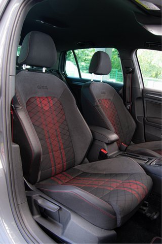 VW GOLF TCR 400