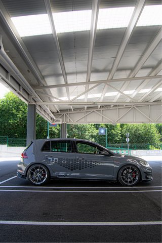 VW GOLF TCR 400