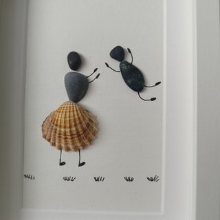 Cuadro Pebble Art Madre e Hijo Artesanal