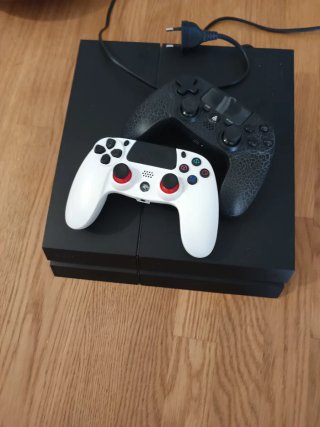 Consola PlayStation 4 (PS4) Negra