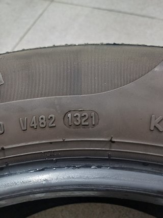 205/60 R16 96V