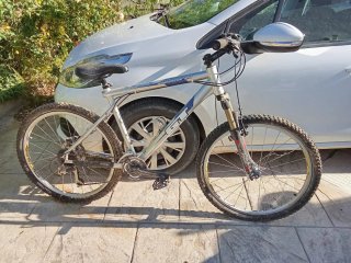 Bicicleta GT Avalanche 3.0