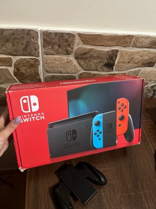 Nintendo Switch Console + Accessori