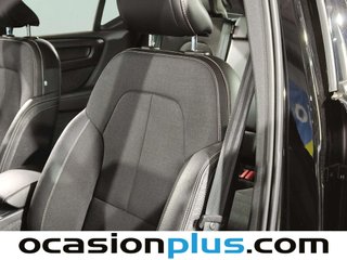 Volvo XC40 T3 Momentum Auto 120 kW (163 CV)