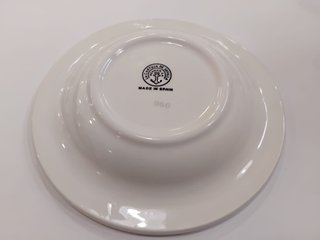 Cenicero redondo de loza fina con flores