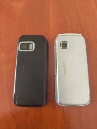 2 Nokia 5800 y 5230 Yoigo