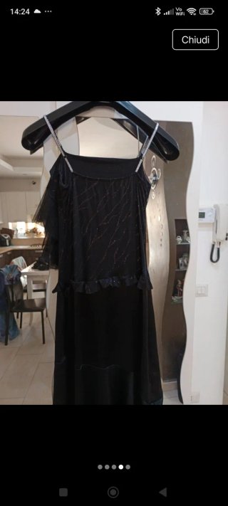 Abito nero lungo elegante con gonna a sirena