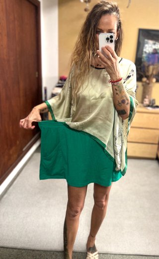 Blusa estilo asiático + falda con bolsillos * M