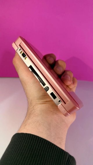 Nintendo 3DS Rosa con Base di Ricarica
