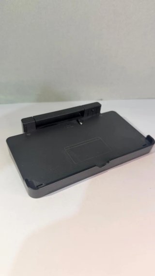 Nintendo 3DS Rosa con Base di Ricarica