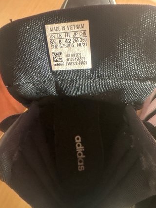 Deportivas Adidas Altas Negras y Blancas