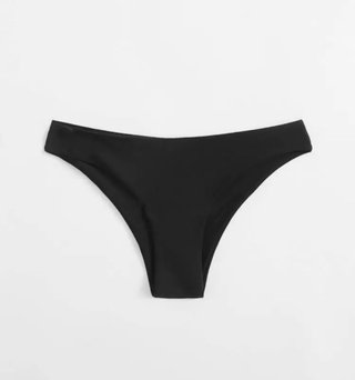 Bikini negro con tiras cruzadas