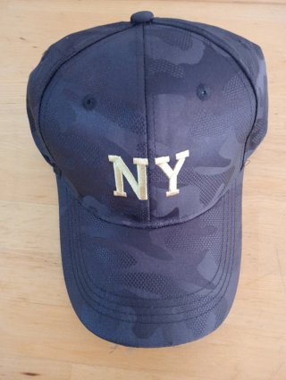 Gorra NY Negra Camuflaje Dorada